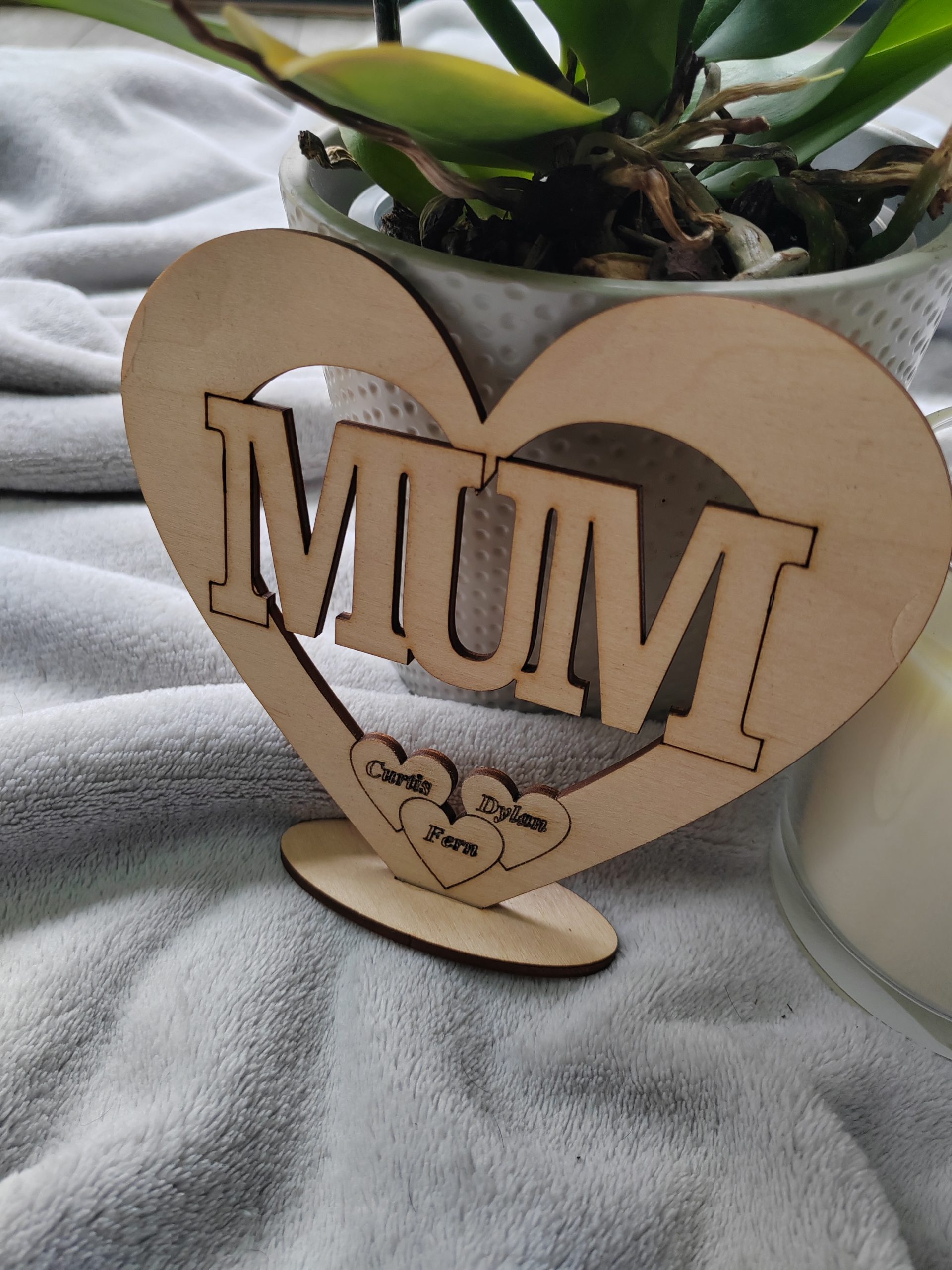 Mother's Day Sign, Mum Birthday Plaque, Freestanding Mum Wooden Gift - Image 4